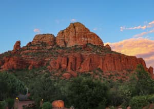 Гора в пустыне